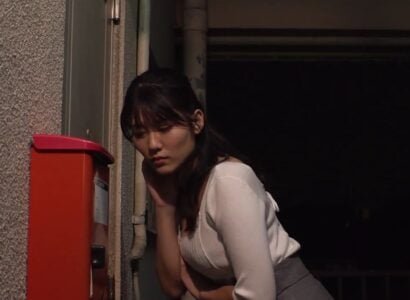 Gã hàng xóm xem phim Sex quá rên rỉ, tôi ngay lập tức la lên và hậu quả ...