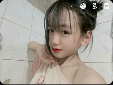 Mai Nhi trông ngây thơ nhưng cực kỳ điệu nghệ