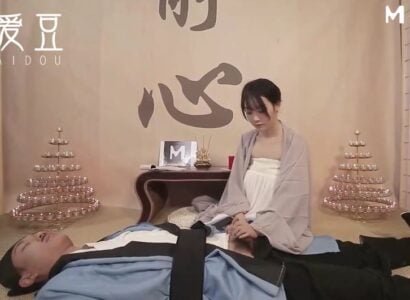 Nữ tu địt nhau với đại hiệp cụ cặc